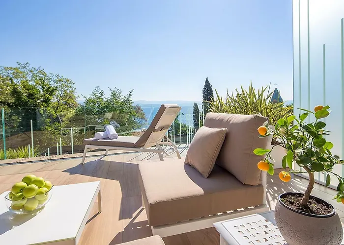 Apartment Deluxe Opatija