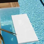 Deluxe 아파트 *