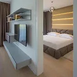 Deluxe 오파티아